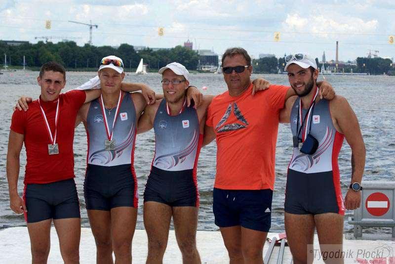 Wioślarze z medalami Mistrzostw Polski