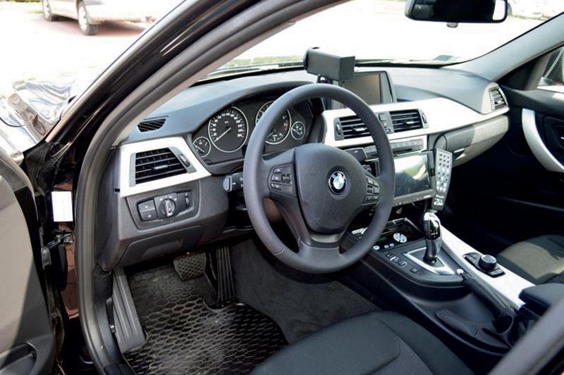 BMW w płockiej policji