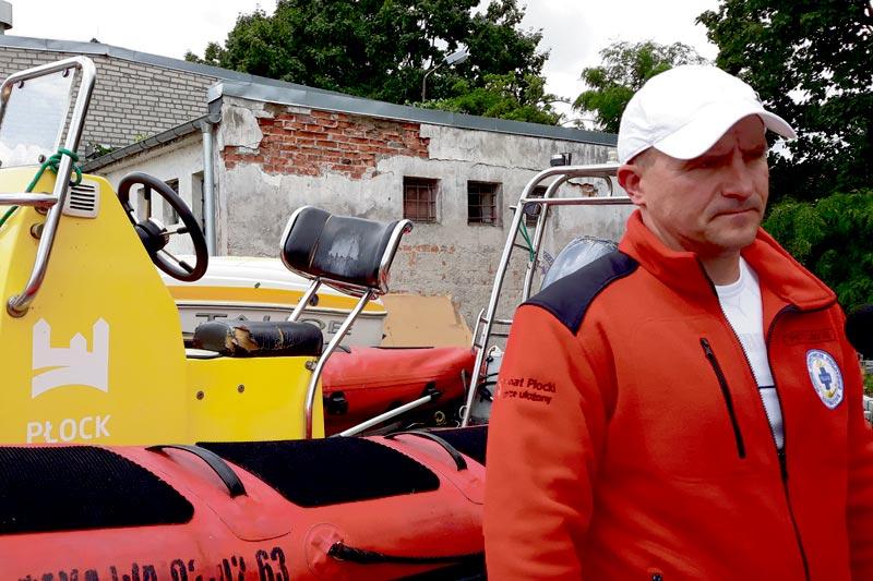 Płocki WOPR stracił jednostki pływające, połamane drzewa, zerwany dach