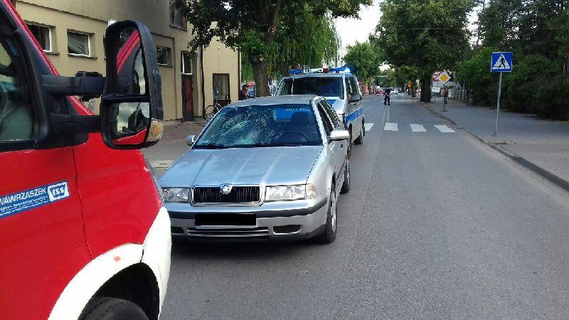 17-latek wbiegł pod samochód