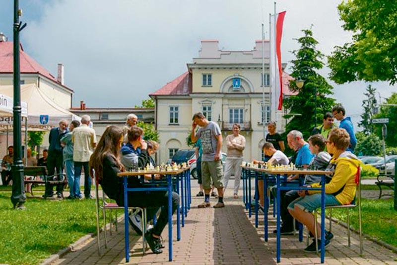 Szachownice na starówce