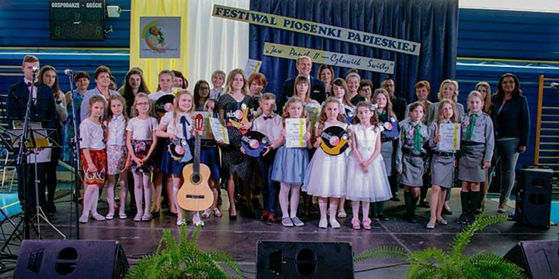 Papieski festiwal w Gąbinie