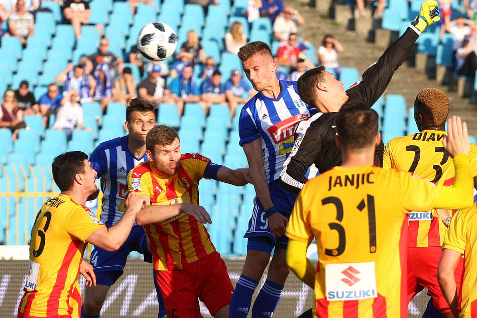 Wisła Płock wysoko wygrała z Koroną Kielce ! [ZDJĘCIA]