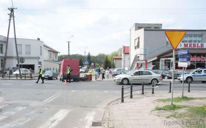 Zderzenie samochodu z motorowerem