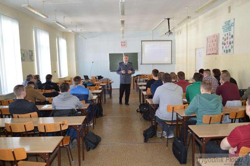 Rzecznik policji opowiadał o służbie w formacji
