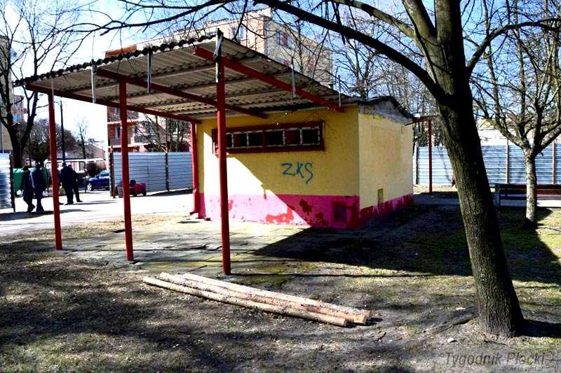 W Parku Mirosławskiego trwają zmiany