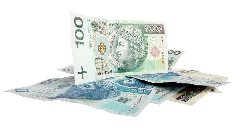 Podrabiał banknoty stuzłotowe