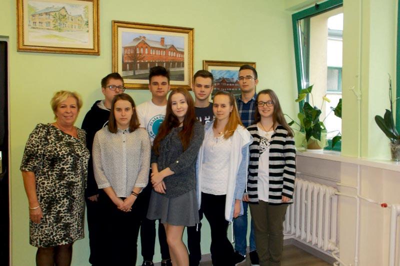 Ania wybrała wybory…