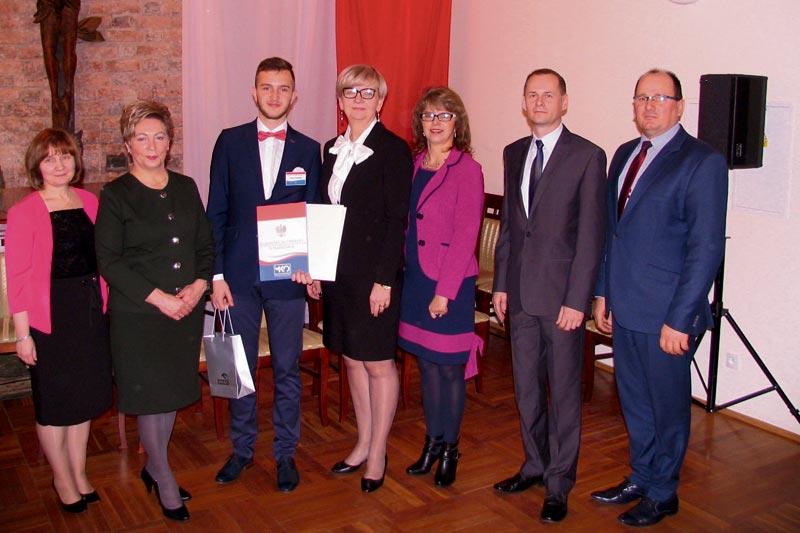 Stypendia od premiera