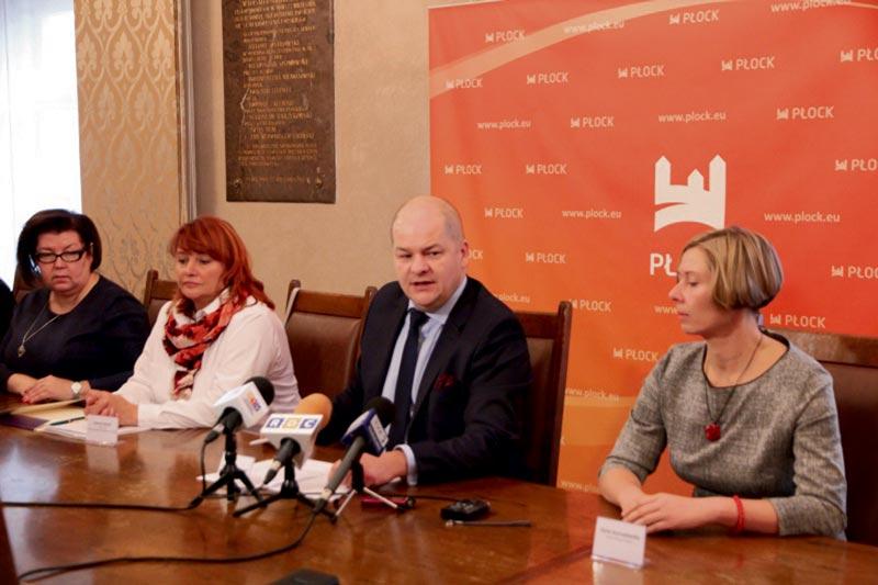 NFZ tnie kontrakty na rehabilitację