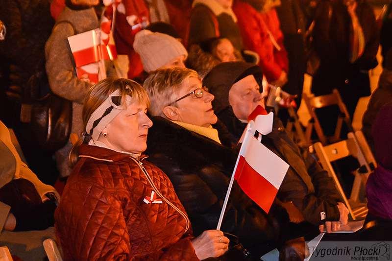 Starówka na patriotyczną nutę [ZDJĘCIA]