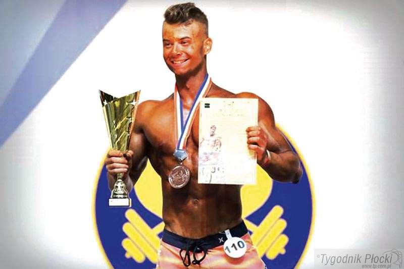 Dombrowski z brązem