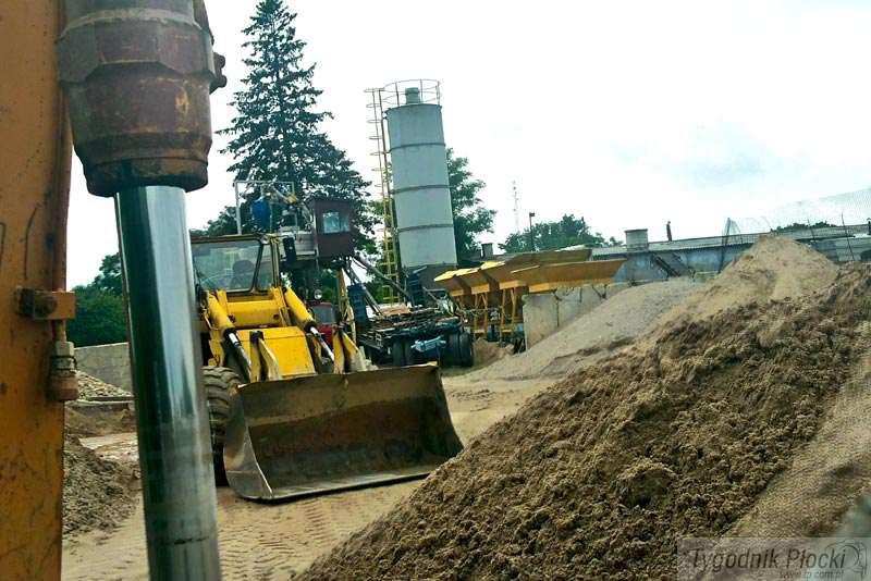 Właściciel firmy: nie robię betonu, wożę tylko piasek