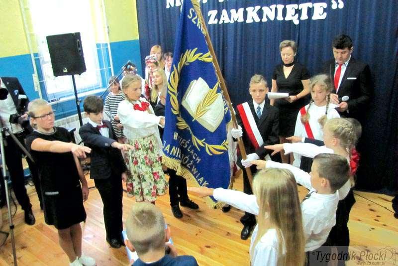 Uroczystość w Szkole Podstawowej w Cieślach