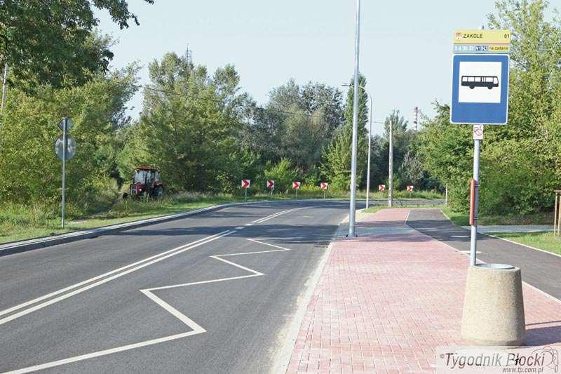 Chwasty zniknęły  z placu