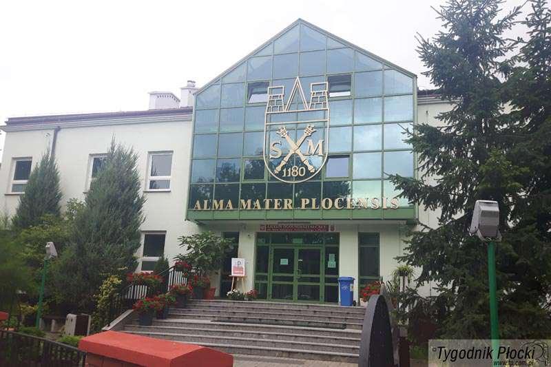 Małachowiacy w akademickim projekcie SGH