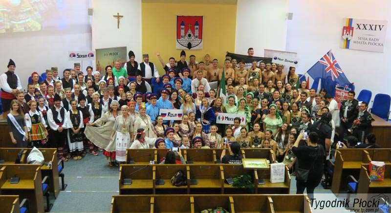 Folklorystycznie i światowo [ZDJĘCIA]