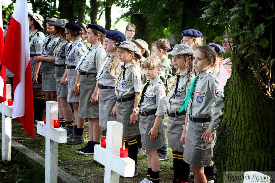 97. Rocznica Obrony Płocka, cmentarz garnizonowy [ZDJĘCIA, WIDEO]