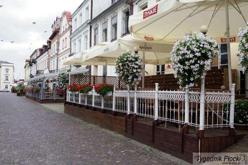Jesienią i zimą restauratorzy zapłacą mniej za ogródki?