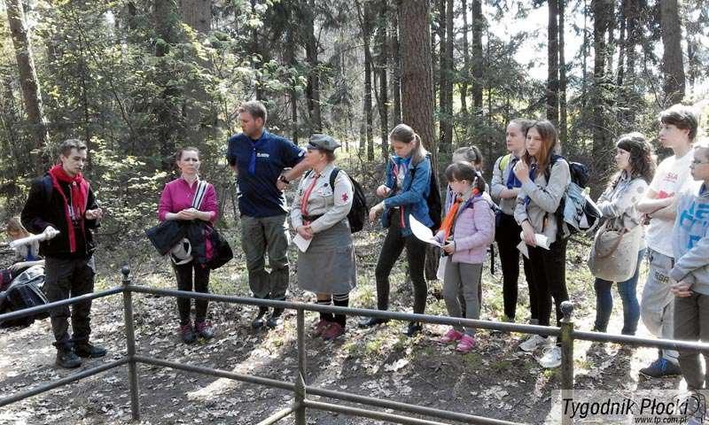Harcerze na Rajdzie Pamięci
