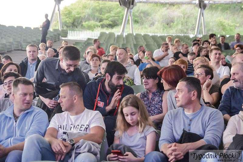 Rodrigo Corrales na koncercie Dżemu