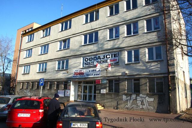 Związkowcy chcą wykupić budynek