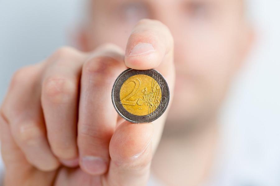 Czy opłaca się założyć rachunek firmowy?