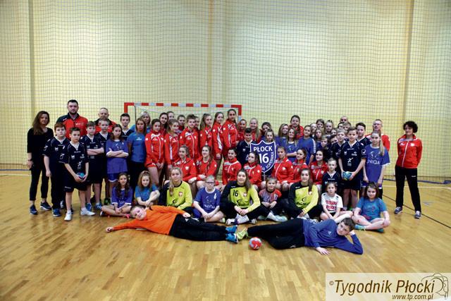 Piłkarki ręczne o awans do dywizji A