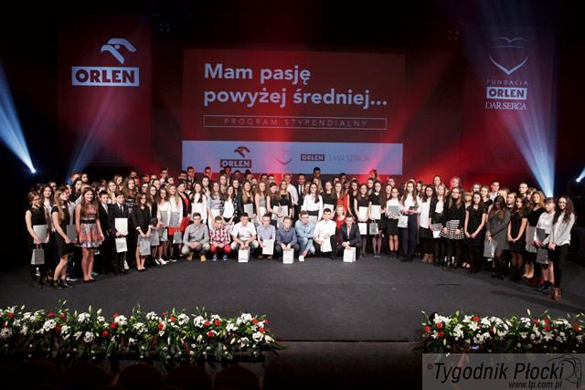 ORLEN kontynuuje wsparcie młodzieży z Płocka i powiatu płockiego