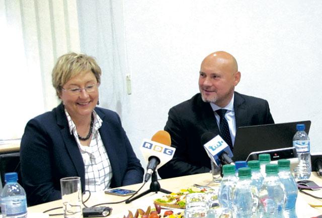Widzi, słyszy, reaguje