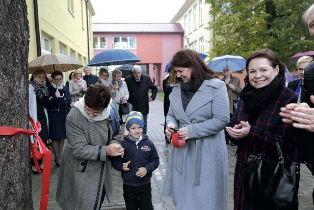 Dzieci z Gąbina z nowym placem zabaw
