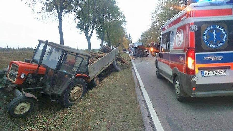 Wypadek w Parzeniu. Dwie osobny ranne