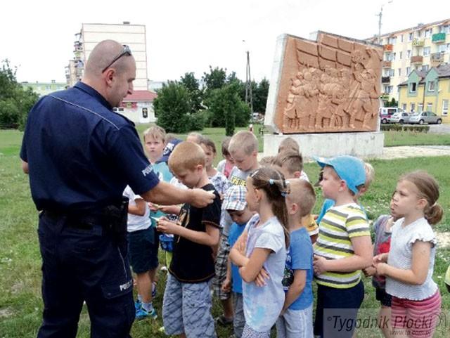 Zaczęli od bezpieczeństwa