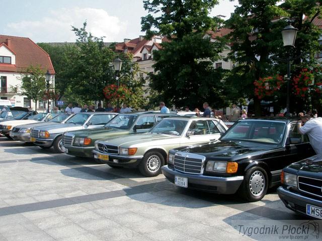 Jadą do Płocka mercedesy
