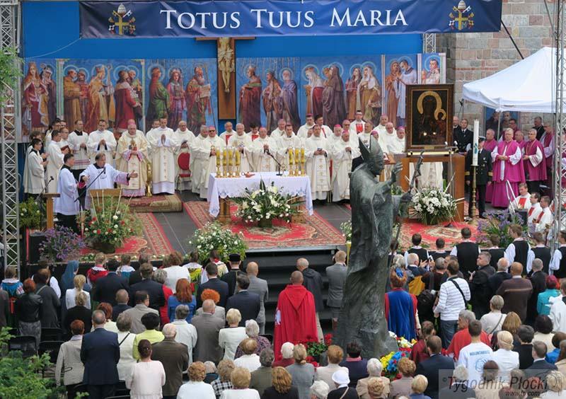 Diecezja płocka pożegnała Czarną Madonnę [ZDJĘCIA]