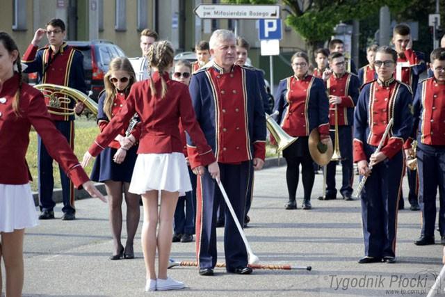 Dekada z orkiestrą dętą
