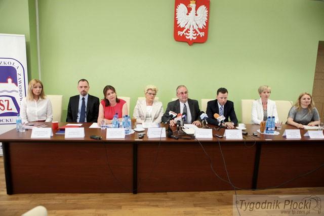 Rektor mówi: nie dotarły postulaty, otrzymuję groźby