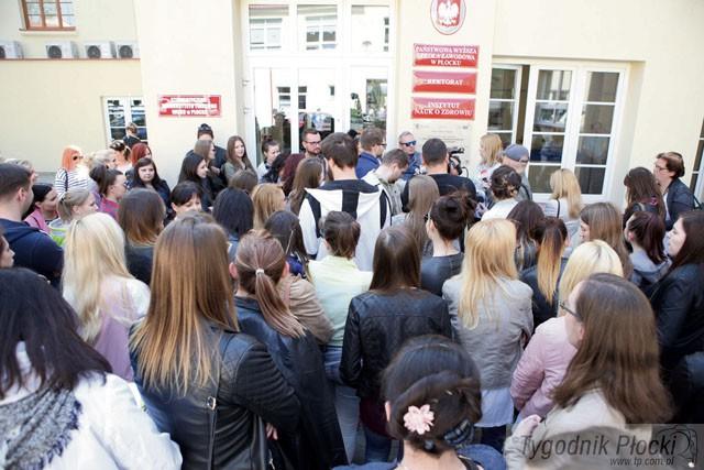 Chcemy ponownych wyborów i przywrócenia nauczycieli!
