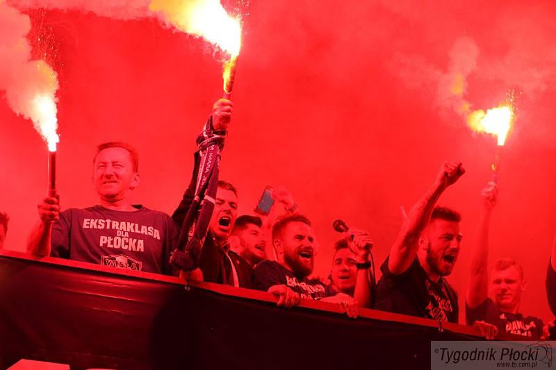 Awans Wisły Płock do Ekstraklasy. Feta na Stary Rynku [ZDJĘCIA, WIDEO]