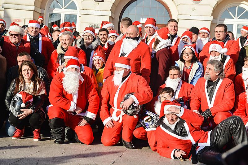 Płoccy Moto Mikołaje w akcji. Czerwona inwazja dobra [ZDJĘCIA]