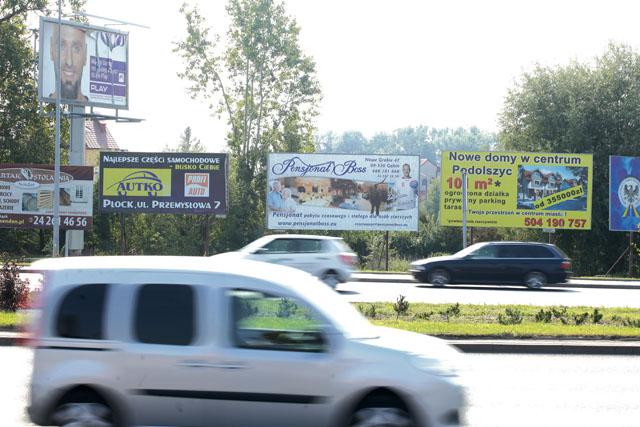 Kiedy znikną brzydkie reklamy z pasów drogowych?