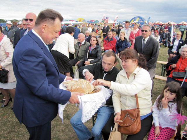 Wieniec przyjechał bryczką