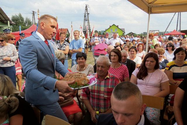 Dożynkowe święto w Mochowie 