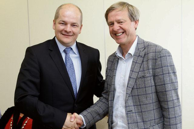 Urząd Miasta i CNH podpisały akt notarialny