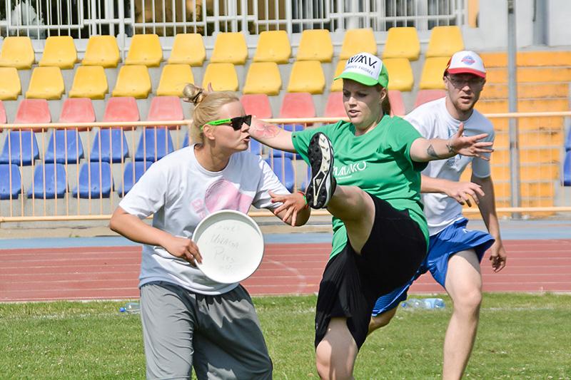 Latające talerze nad stadionem [ZDJĘCIA]