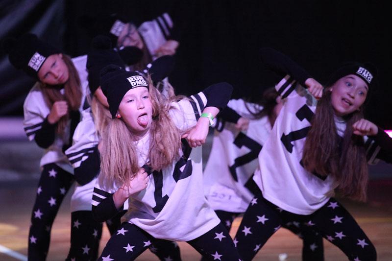 Mistrzostwa Europy i Puchar Świata w Artistic Dance [ZDJĘCIA]