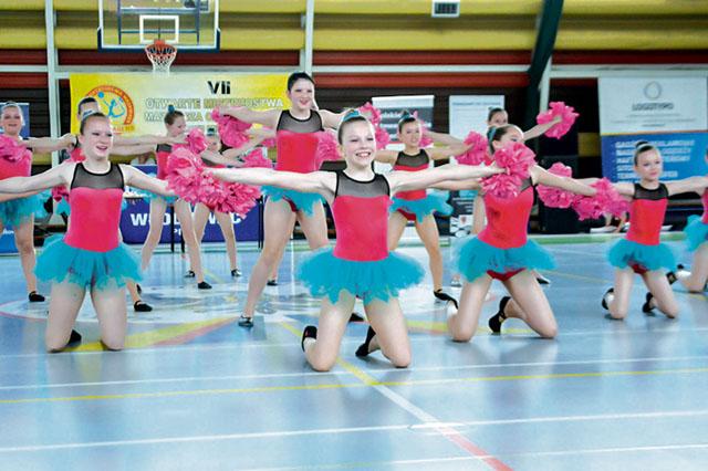 Mistrzowskie medale dla płockich cheerleaderek