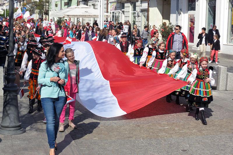 Płock: Dzień Flagi Rzeczypospolitej Polskiej [ZDJĘCIA]