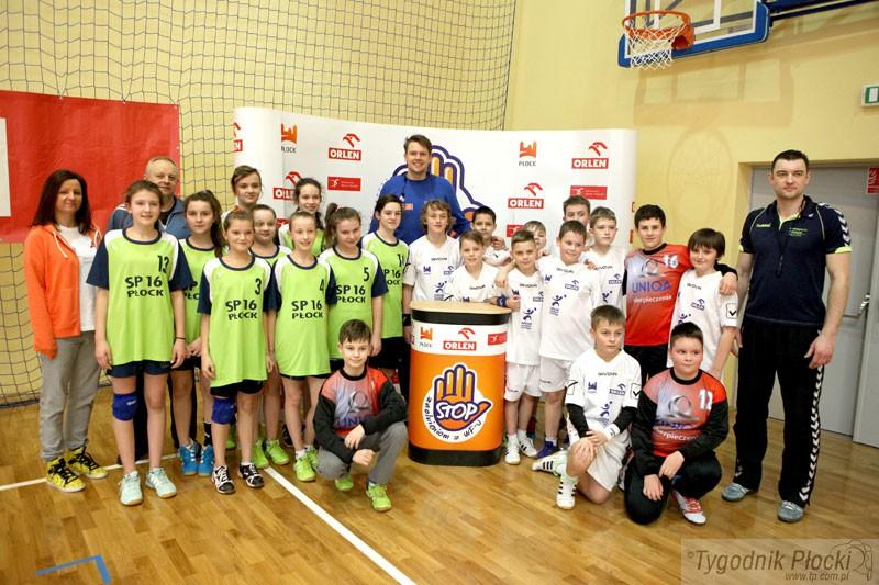 Mistrzowska lekcja sportu w SP 16 [ZDJĘCIA]
