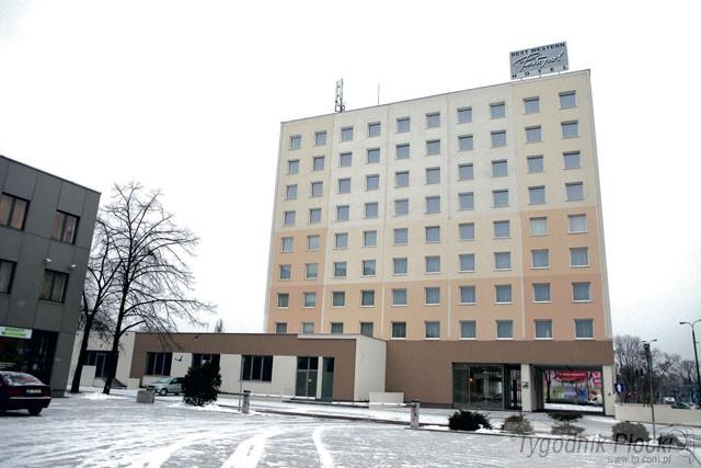 83 pokoje dla gości